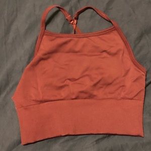 Lululemon Bra/Crop Size 4. Deep Burgandy color.
